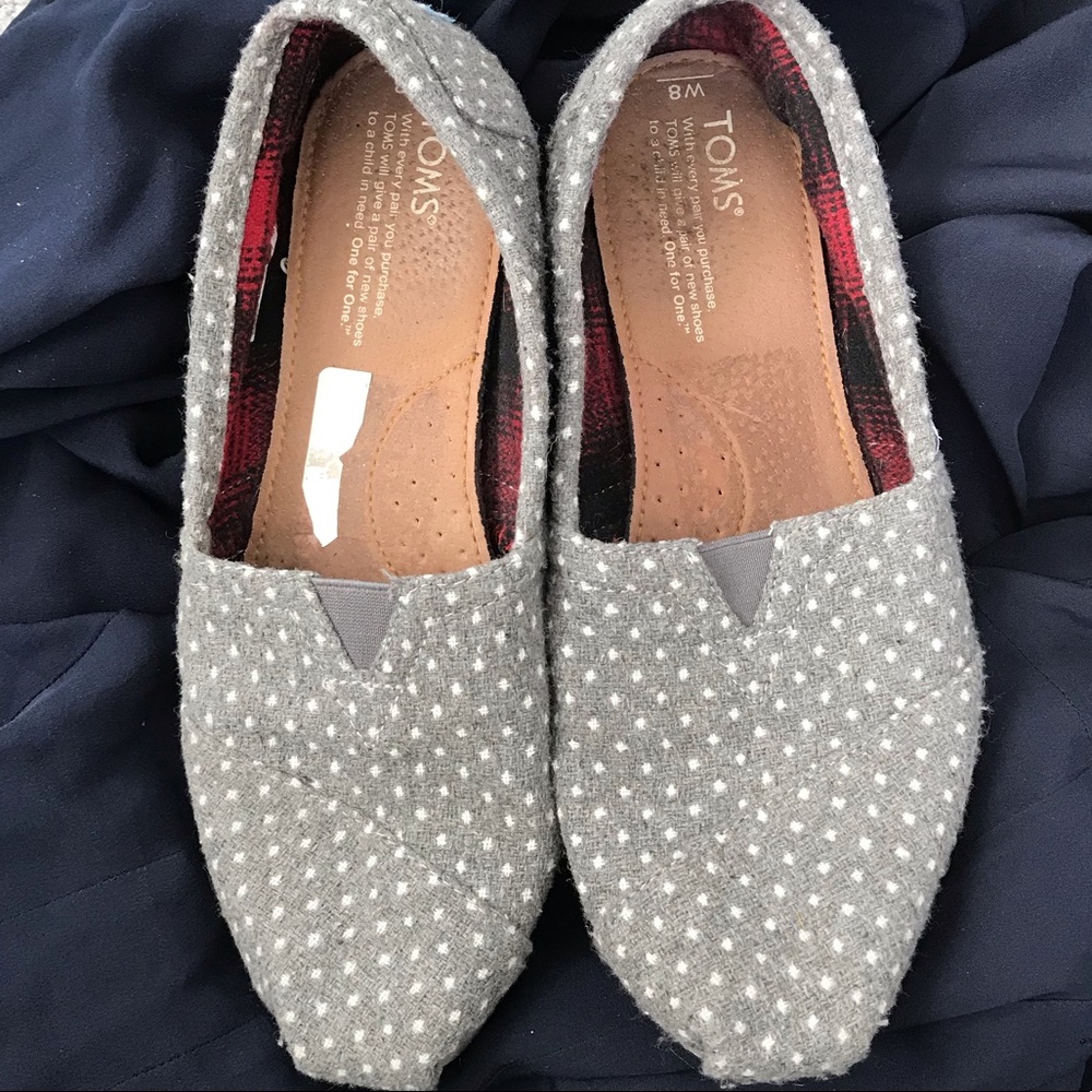 Great Condition Toms